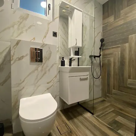 Divci Apartment *